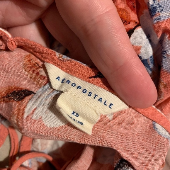 Aeropostale Pink Floral XS shorts Romper with spaghetti straps - Picture 4 of 4